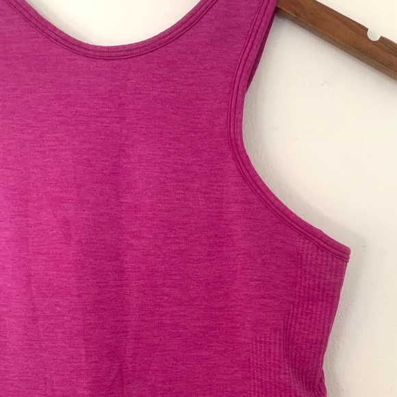 Lululemon Seamlessly Covered Tank in Heathered Ultra Violet - Picture 6 of 8